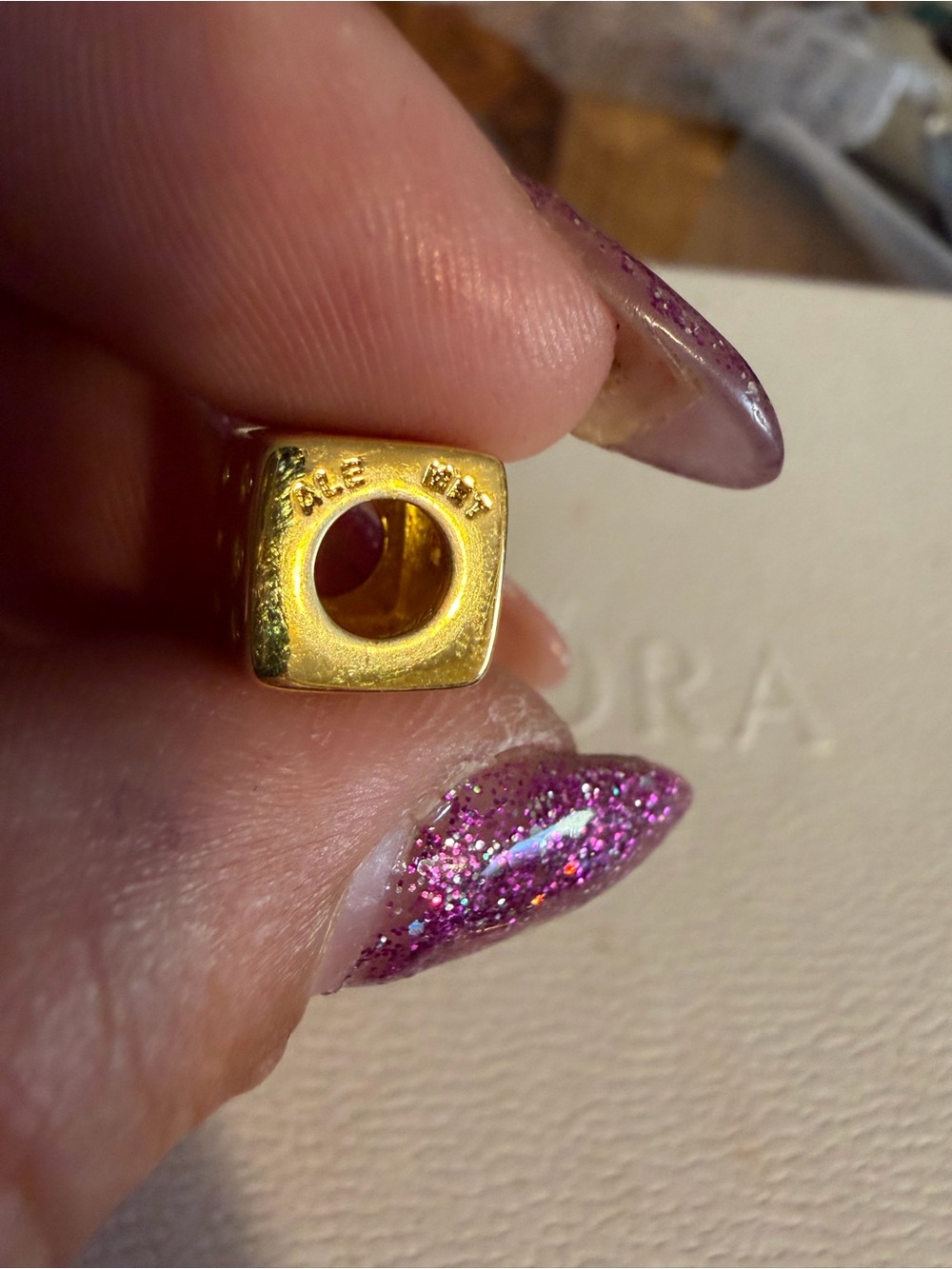 Pandora Sparkling 14K GP Dice Charm - Picture 2 of 3